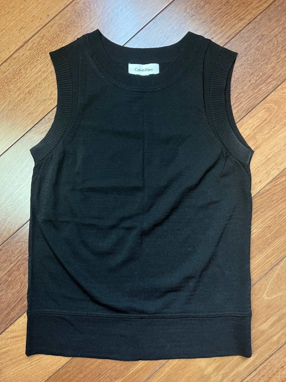 Vintage 90s/Y2K Calvin Klein Sleeveless Top